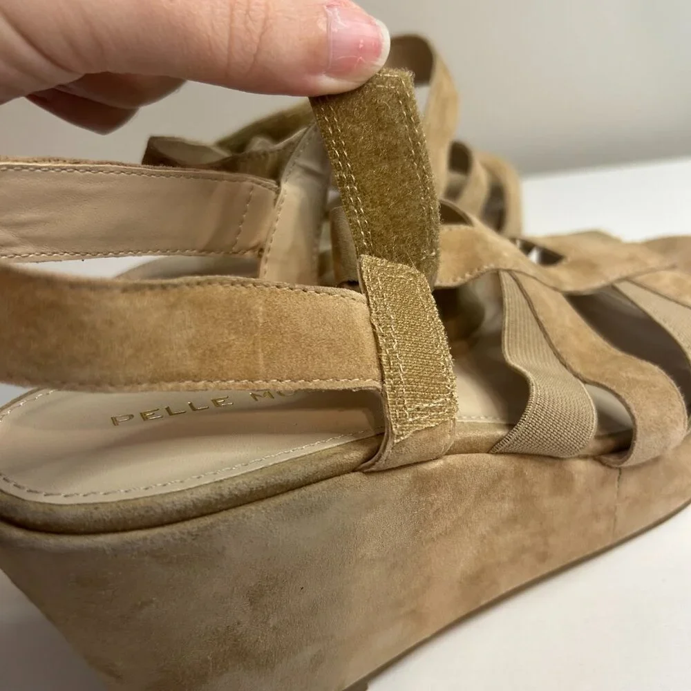 Pelle Moda Wiltz‎ Wedge, Tan 8.5